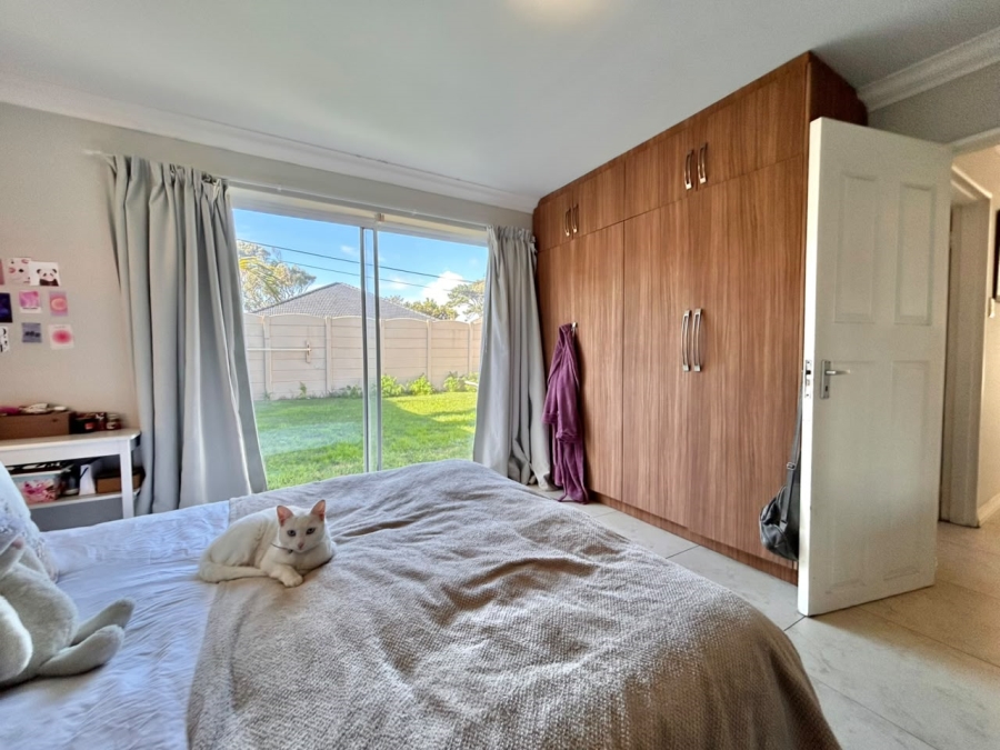 To Let 4 Bedroom Property for Rent in Plumstead Western Cape